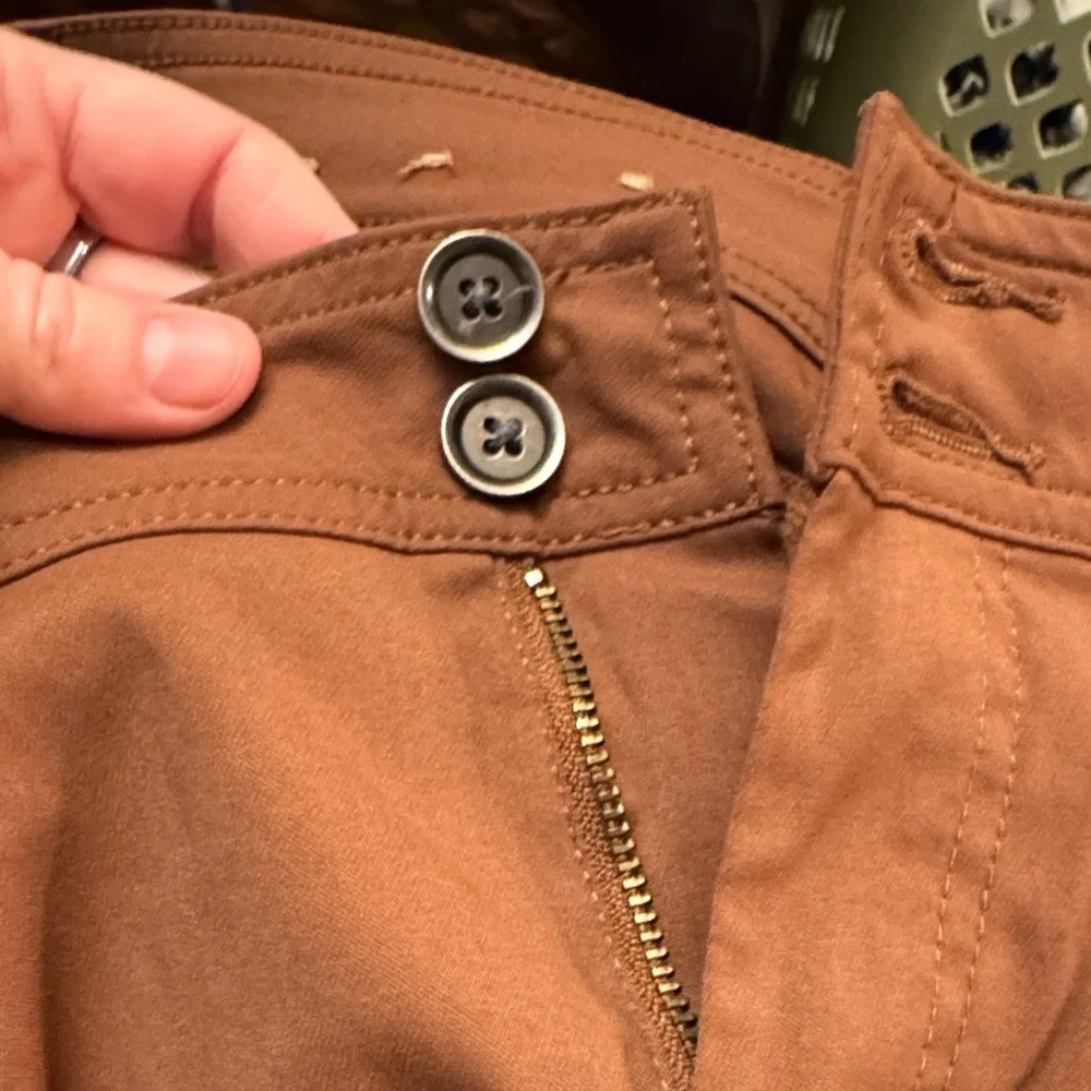 NWOT Prana Women's Brown Cargo Pants size 10 - Picture 4 of 6